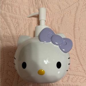 Hello kitty soap dispenser